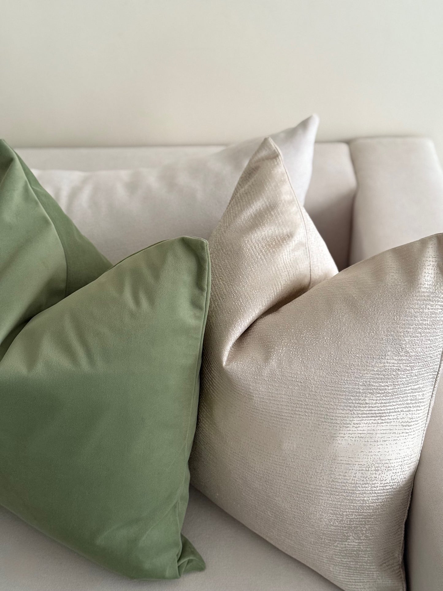 Cushion cover - 011