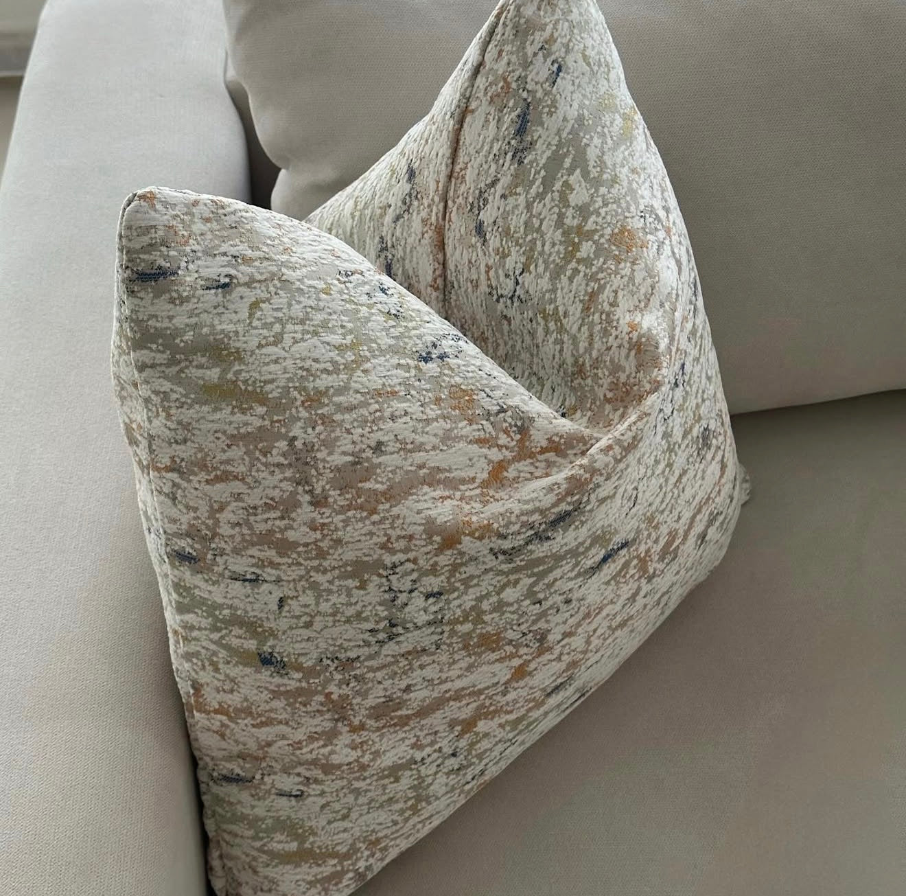 Cushion cover - 008