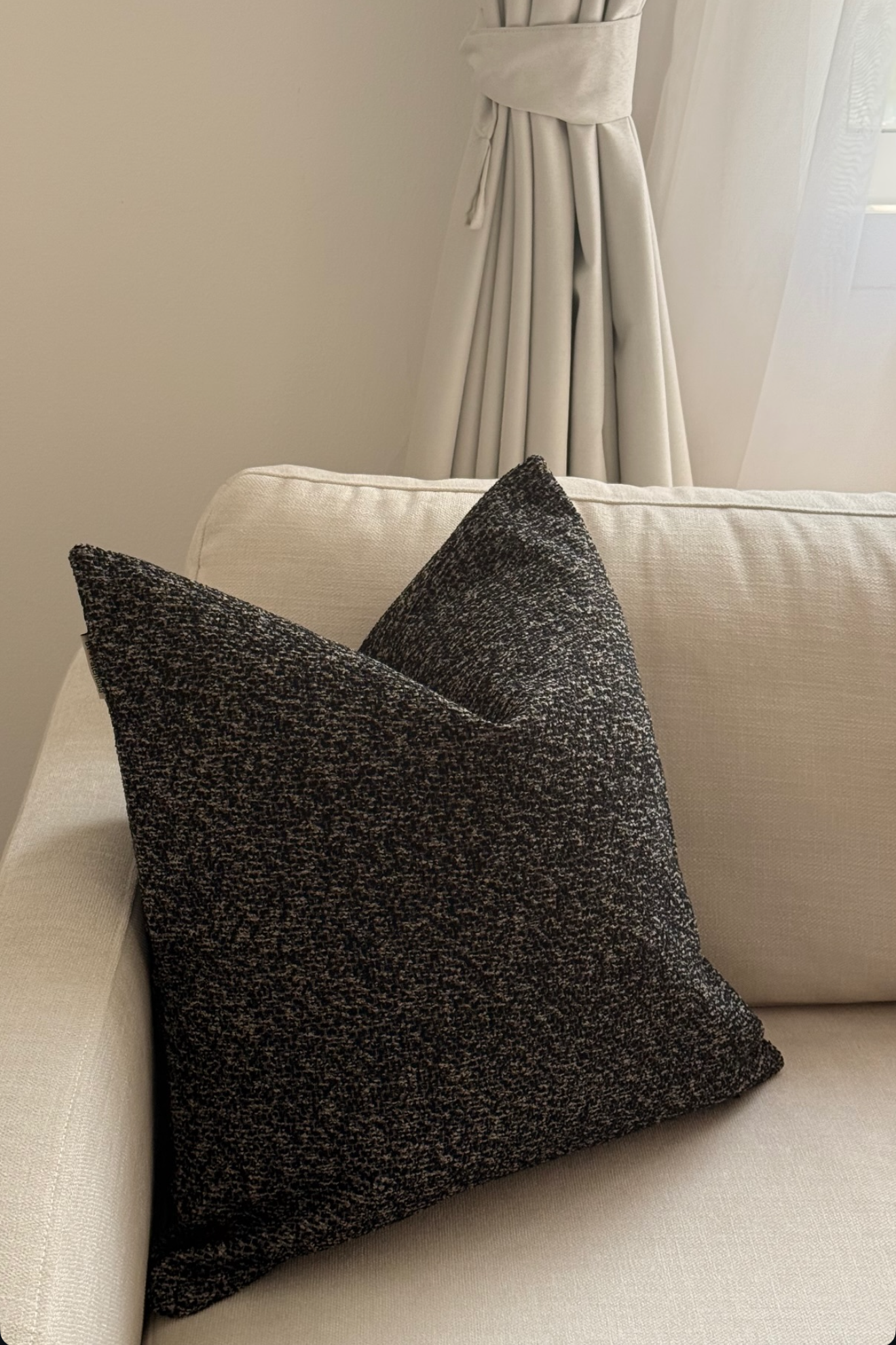 Cushion cover - 016