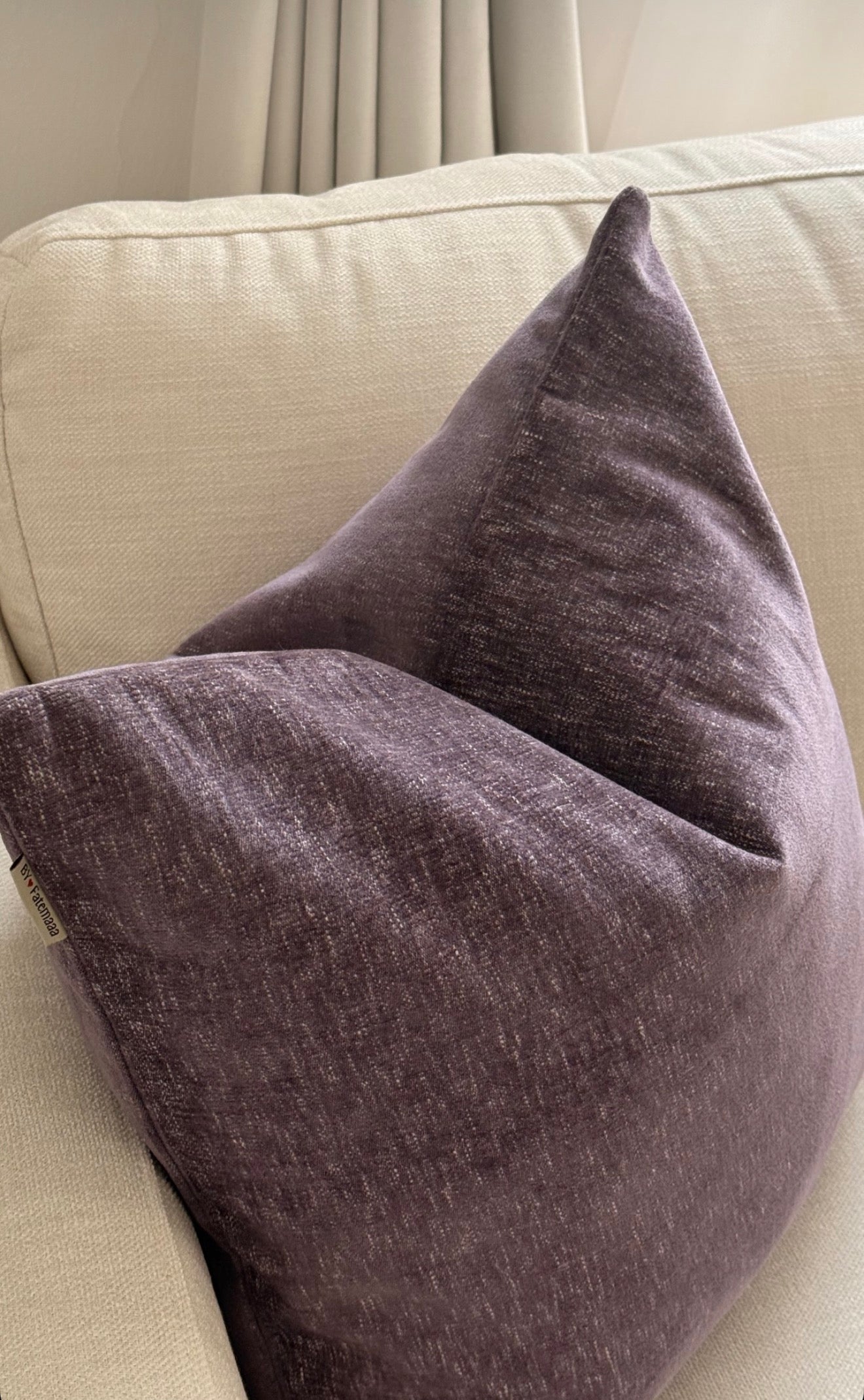 Cushion cover - 028